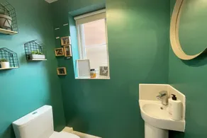 Sheffield Boutique 4-Bed Home - Image 3