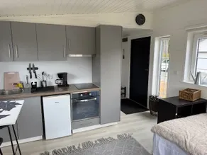 Guest Cottage by the Sea * Sauna & Hot Tub - Image 3