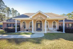 Country Family Fun: Pool, BBQ, FirePit, Large Yard - Image 2