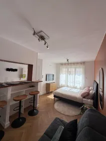 Cozy & renovated studio – 3 min from Vieux-Marché, Rouen - Image 5