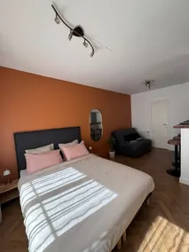 Cozy & renovated studio – 3 min from Vieux-Marché, Rouen - Image 4