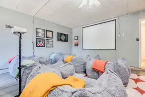 Rockstar Home - Jam Garage Theater & Music Room - Image 2