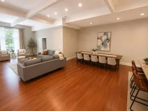 McCormick Meetup - Prime Location - Sleeps 16 - Image 5