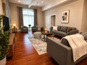 McCormick Meetup - Prime Location - Sleeps 16 - Image 2