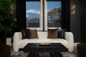 3BR & 3BA Downtown Modern Artsy Home Fully Equipped with Patio - Image 2