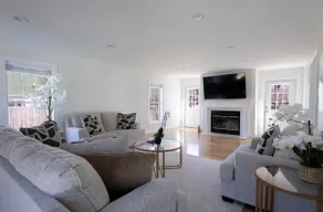 Charming Home for a Perfect Escape - Image 2