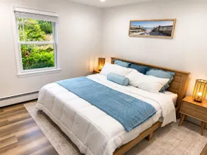 Hyannis Waterfront Cape retreat - Image 5