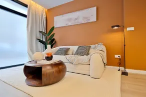 SariStays Valencia Urban Chic Loft - Image 2