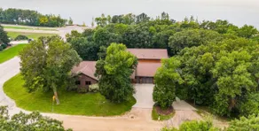 Fairway Lake Retreat - Image 2