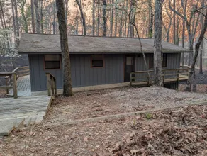 Lake Ouachita Bunkhouse - Image 2