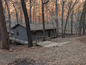 Lake Ouachita Bunkhouse - Image 4