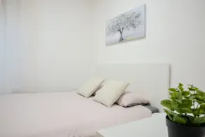 ELLY Arena Zagreb Apartment - Image 3