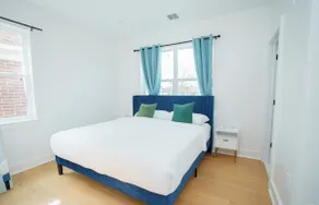 Rooftop + Arcade | 30 min to NYC | Free Parking - Image 2