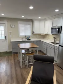 Modern and Cozy Apartment in Corinne - Image 2