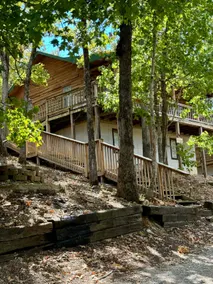 Old Hickory Cabin #7 log cabin on Table Rock Lake - Image 2
