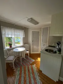 Lakeside Cottage with Views, Close to Nature & Gothenburg - Image 4