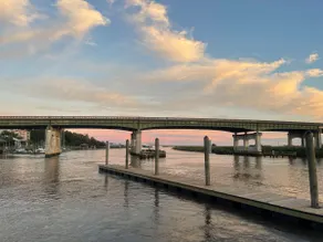 New Home -walk to riverfront, near SSI & I95 - Image 4