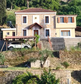 A quiet stone cottage in the city! - Image 3