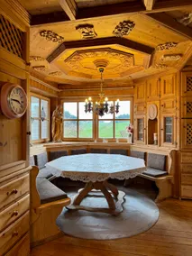 Vacation rental, wood carvings, dogs welcome - Image 3