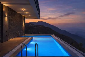 5BR Mana Villa w/Heat Pool, Chef, & Scenic Views - Image 2