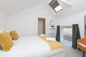 One Bedroom Retreat in Prime Location - Pass the Keys - Image 4