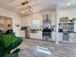 Upscale 4BD 4BA Uptown Home Near Magazine Street - Image 4
