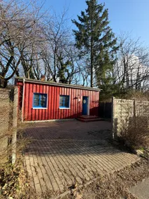 Old guardhouse at the Neuhof marina - Image 2