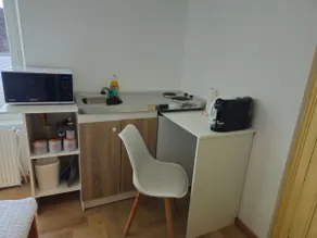 Cozy modern studio apartment in the city center - Image 5