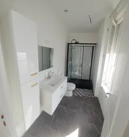 Cozy modern studio apartment in the city center - Image 4