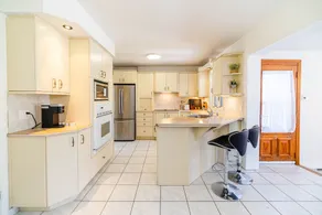 Sunny Entire House 15 mins to DT, Sauna ,Parking - Image 4
