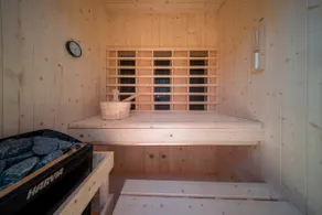 Cabin W Hot Tub, Sauna, King Beds, National Park - Image 3