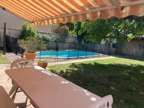 Large house with swimming pool in Lyon ideal for families, close to transport links - Image 2