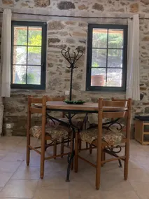 Quiet studio in the forest - Image 4