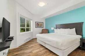 Modern Retreat · 2BR · Harrison Village - Image 2