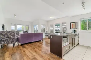 Modern Retreat · 2BR · Harrison Village - Image 5