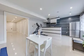 Spacious Modern 2BR Private Suite • Private Sauna - Image 2