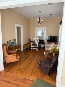 Beautiful original 2.5 bedroom, 2 bathroom home. - Image 5