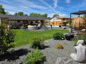 Beaufitul, Modern Ranch With An Amazing Backyard - Image 4