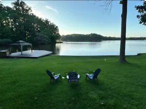 Magnolia Lakehouse, peaceful Lakefront getaway! - Image 2