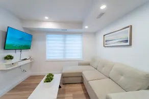 Bright & Spacious 2BR Near Downtown KW - Image 4