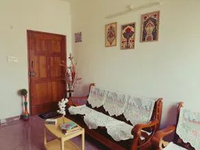 The Lake Escape - Cozy 2BHK Near Lake - Image 2