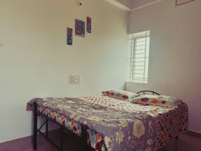 The Lake Escape - Cozy 2BHK Near Lake - Image 4