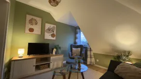 Small, cozy attic apartment with lots of charm - Image 3