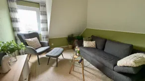 Small, cozy attic apartment with lots of charm - Image 2
