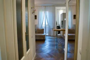 Elegant period house in La Maggiolina - Image 2