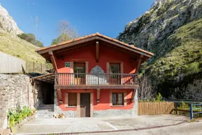Apartamento con jacuzzi y chimenea, río Sella - Image 2