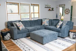 Goodview Getaway: Peaceful Deepwater Cove - Image 5
