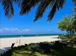 Lantana Galu Beach - Image 5