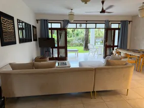 Lantana Galu Beach - Image 2