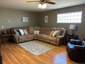 Cozy Haven on 96 - Image 4